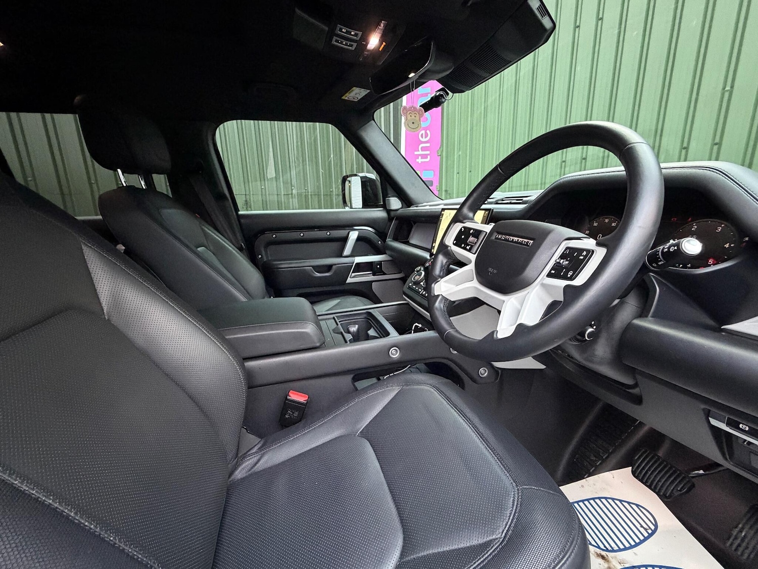 Used Land Rover Defender 2022 for sale - 77066490: Photo 8