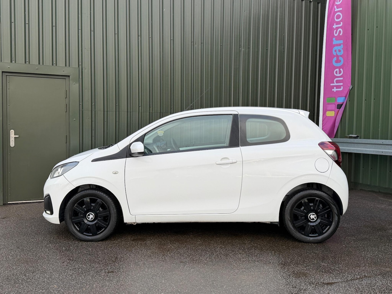 Used Peugeot 108 for sale - 76728849: Photo 3