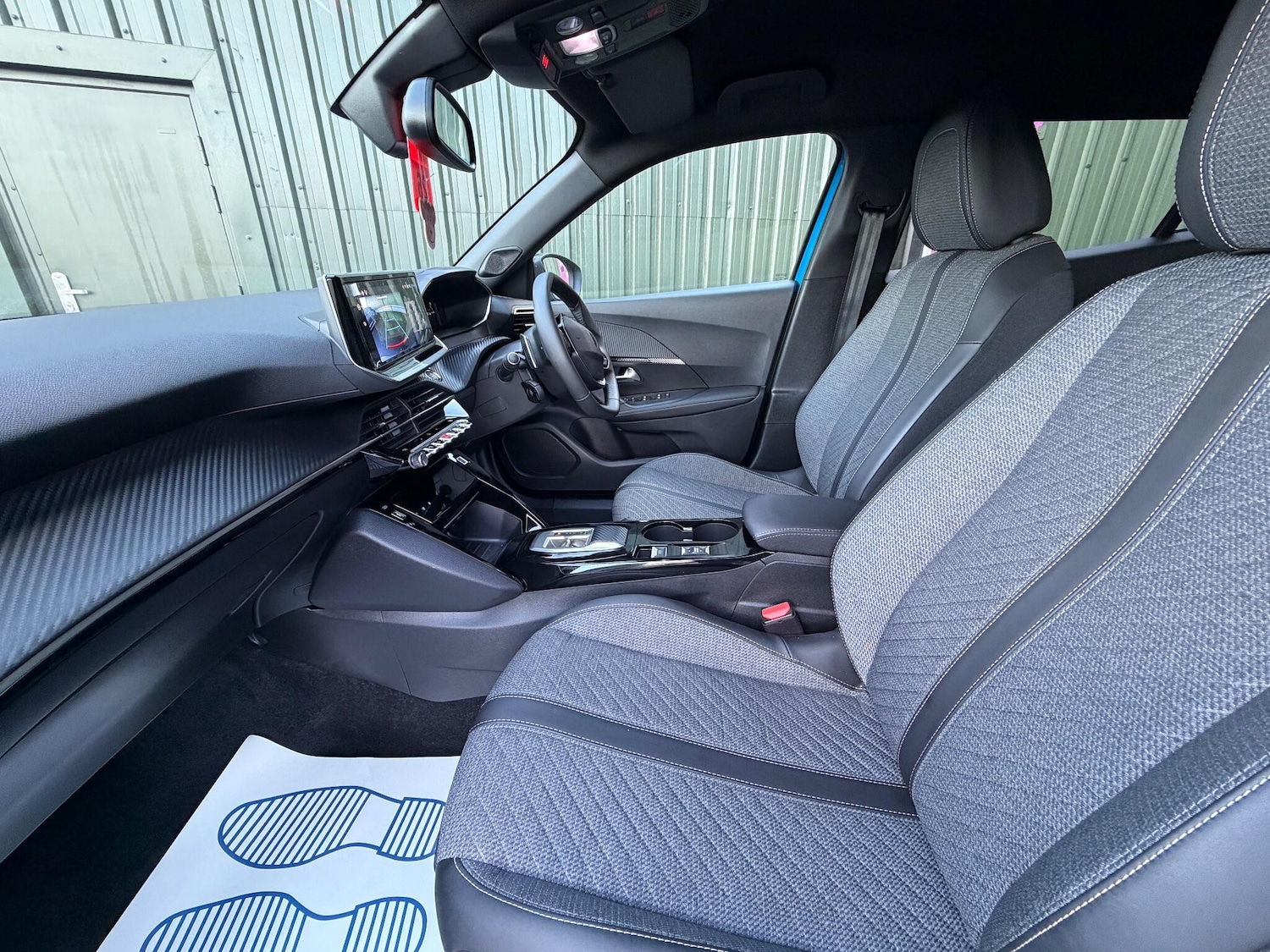 Used Peugeot 2008 2024 for sale - 77067022: Photo 9