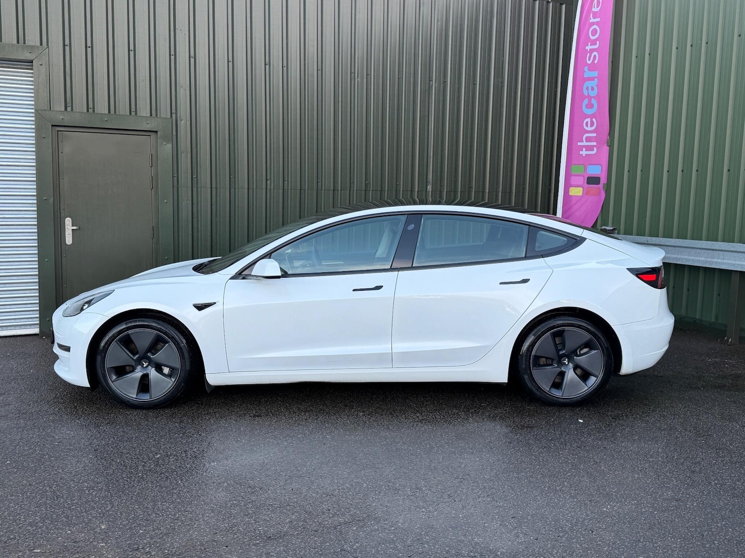Used Tesla Model 3 2021 for sale - 77626049: Photo 4
