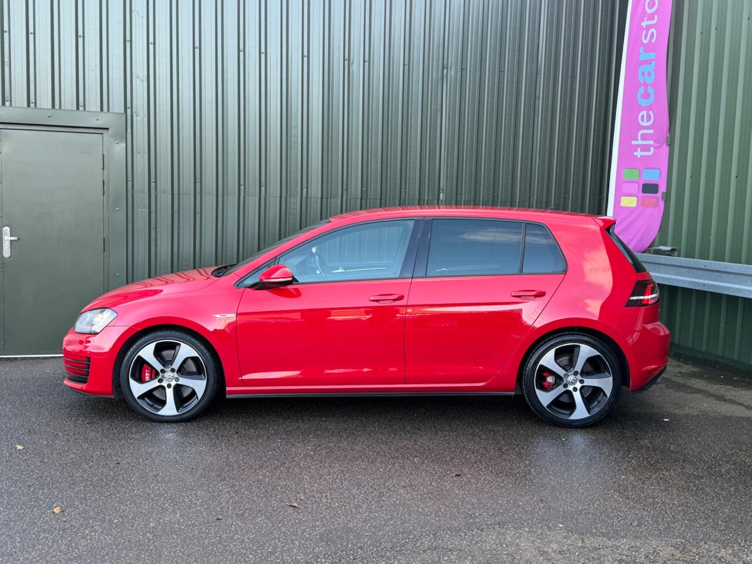 Used Volkswagen Golf 2014 for sale - 77314999: Photo 4