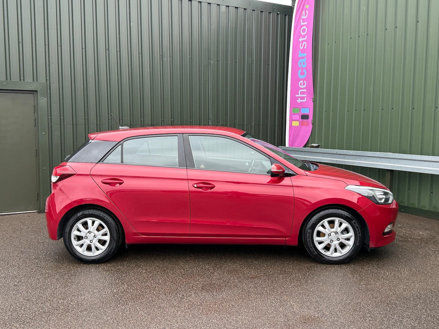 Used Hyundai i20 for sale - 76727410: Photo 2