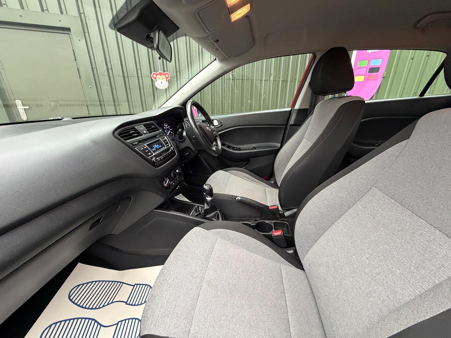 Used Hyundai i20 for sale - 76727410: Photo 8