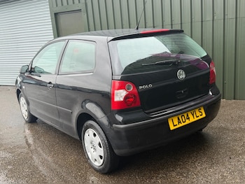 Used Volkswagen Polo 2004 for sale - 77279394: Photo