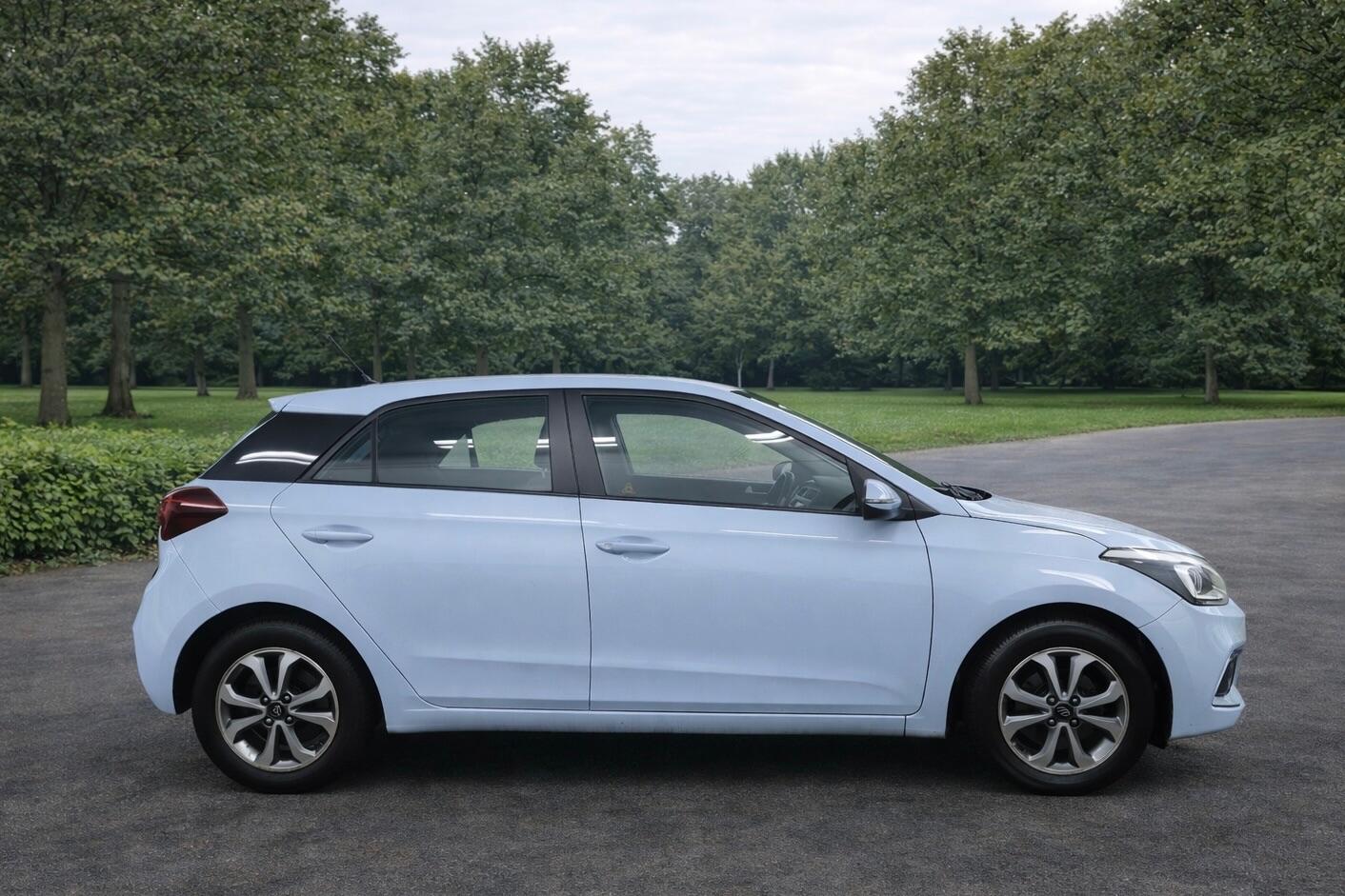 Used Hyundai i20 for sale - 77454945: Photo 2