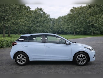 Used Hyundai i20 2019 for sale - 77454945: Photo