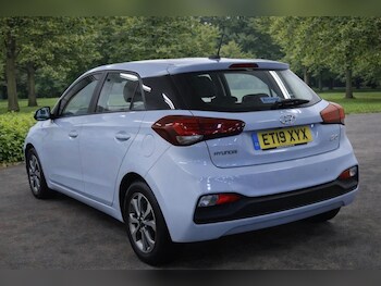 Used Hyundai i20 2019 for sale - 77454945: Photo