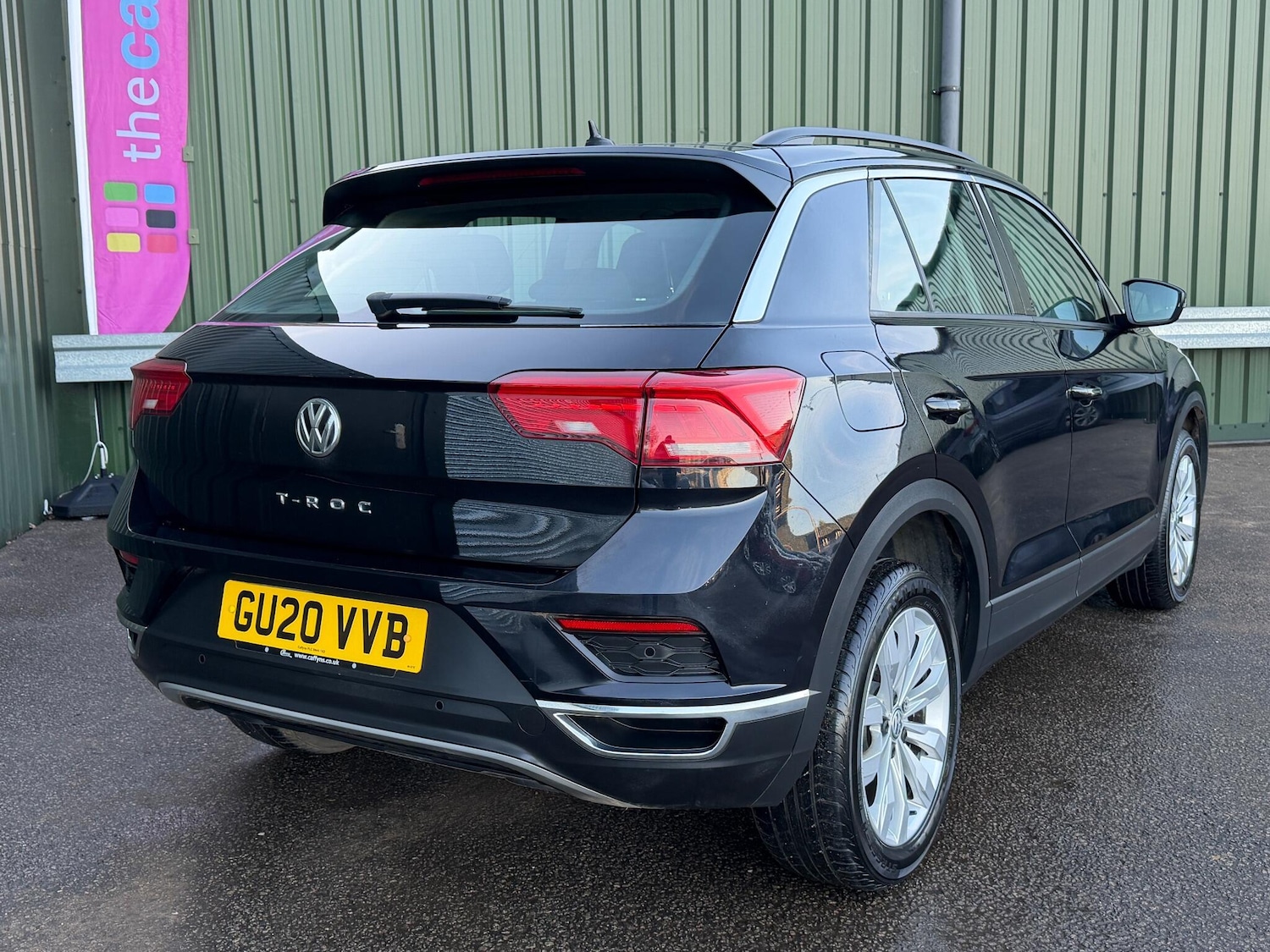 Used Volkswagen T-Roc for sale - 76728898: Photo 3