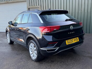 Used Volkswagen T-Roc 2020 for sale - 76728898: Photo