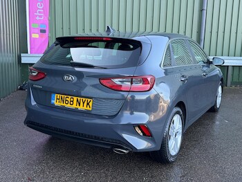 Used Kia Ceed 2018 for sale - 77016333: Photo