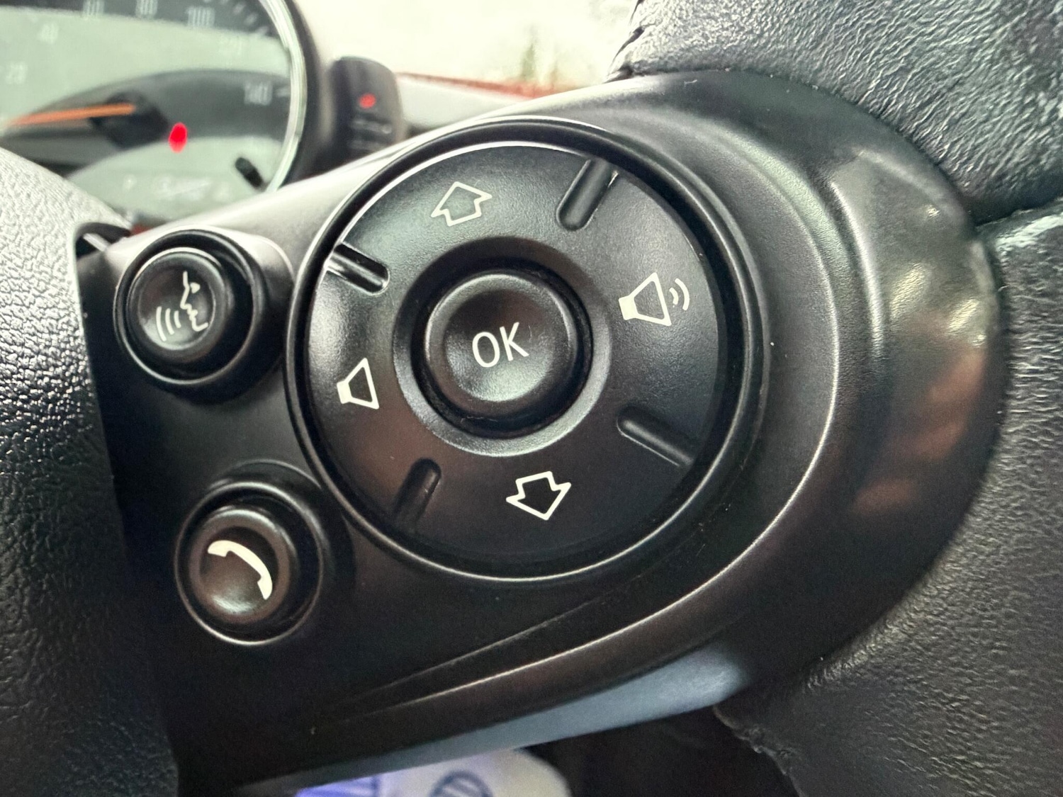 Used MINI Hatch 2014 for sale - 76964410: Photo 25