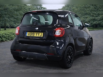 Used smart fortwo 2019 for sale - 77538324: Photo