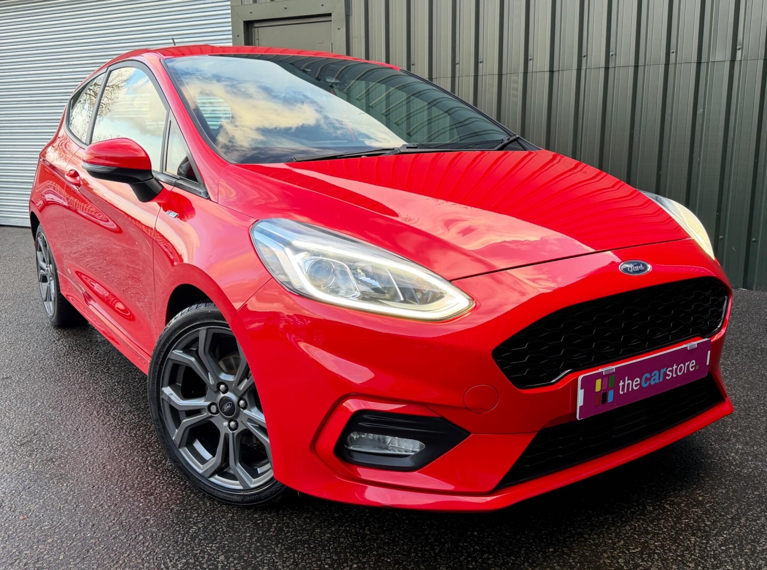 Used Ford Fiesta 2017 for sale - 77358893: Photo 2