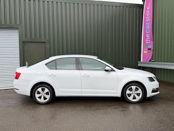 Used Skoda Octavia 2019 for sale - 77351481: Photo