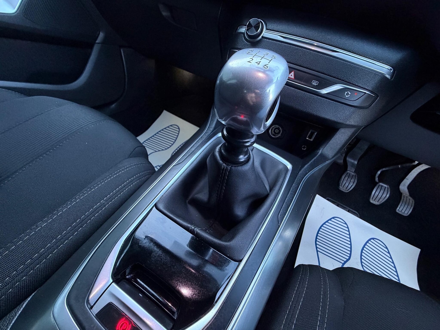 Used Peugeot 308 2014 for sale - 77109261: Photo 20