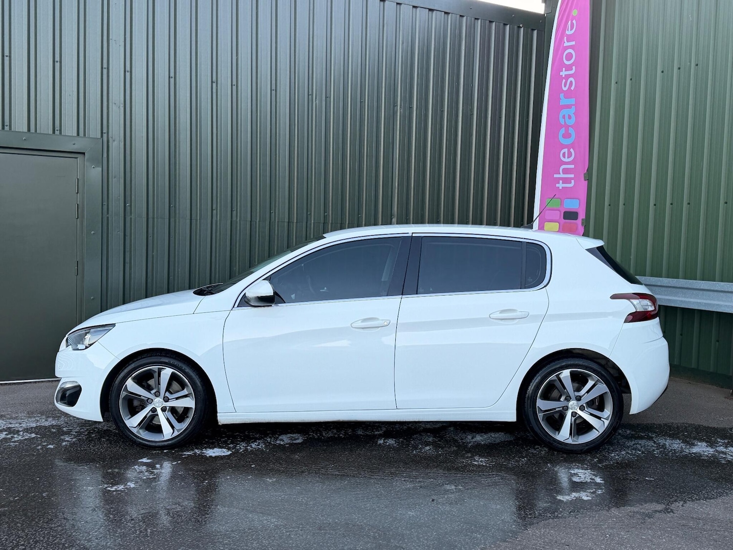 Used Peugeot 308 2014 for sale - 77109261: Photo 3