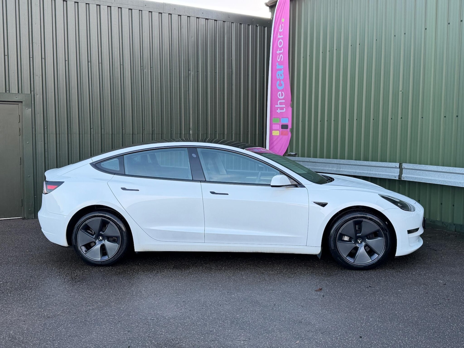 Used Tesla Model 3 2021 for sale - 77203508: Photo 3