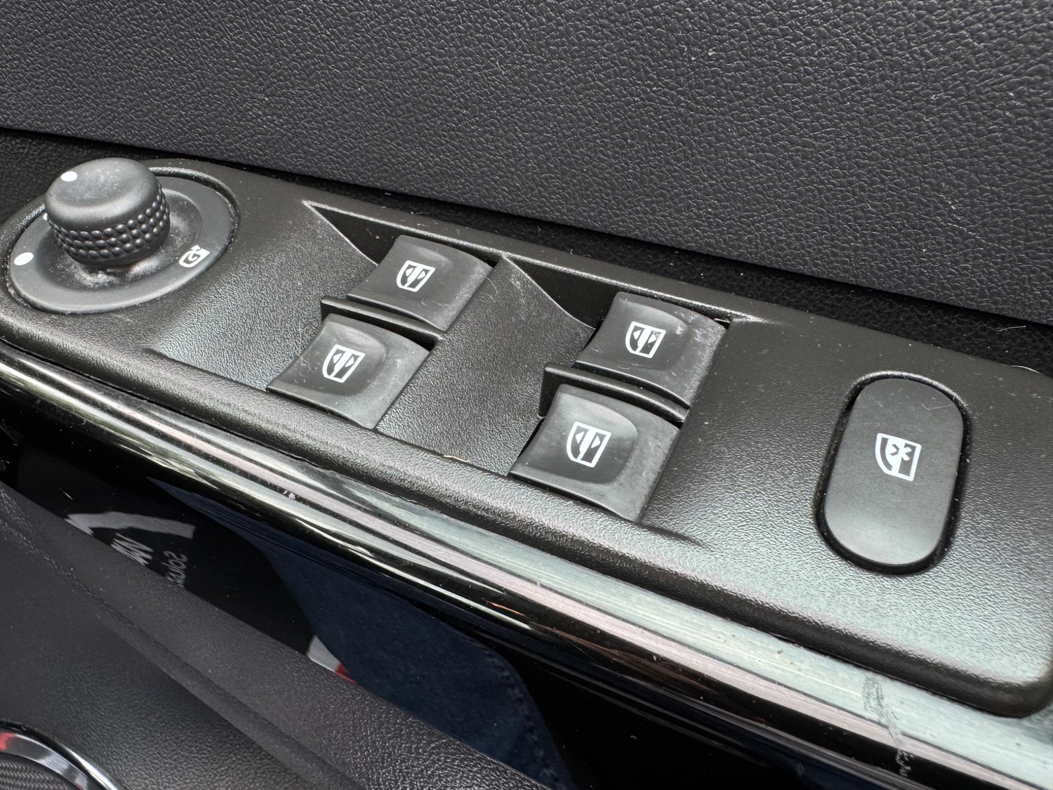 Used Renault Captur 2016 for sale - 77396481: Photo 23