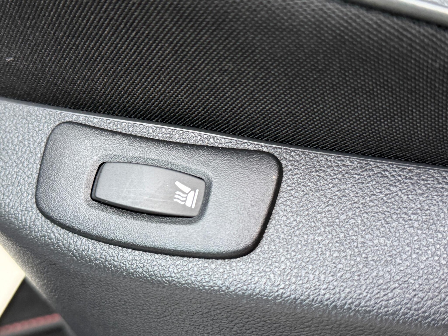 Used Renault Captur 2016 for sale - 77396481: Photo 24