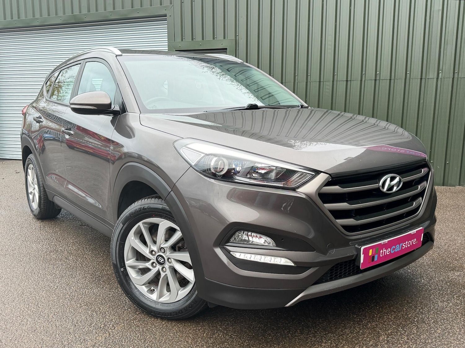 Used Hyundai TUCSON for sale - 76727750: Photo 2