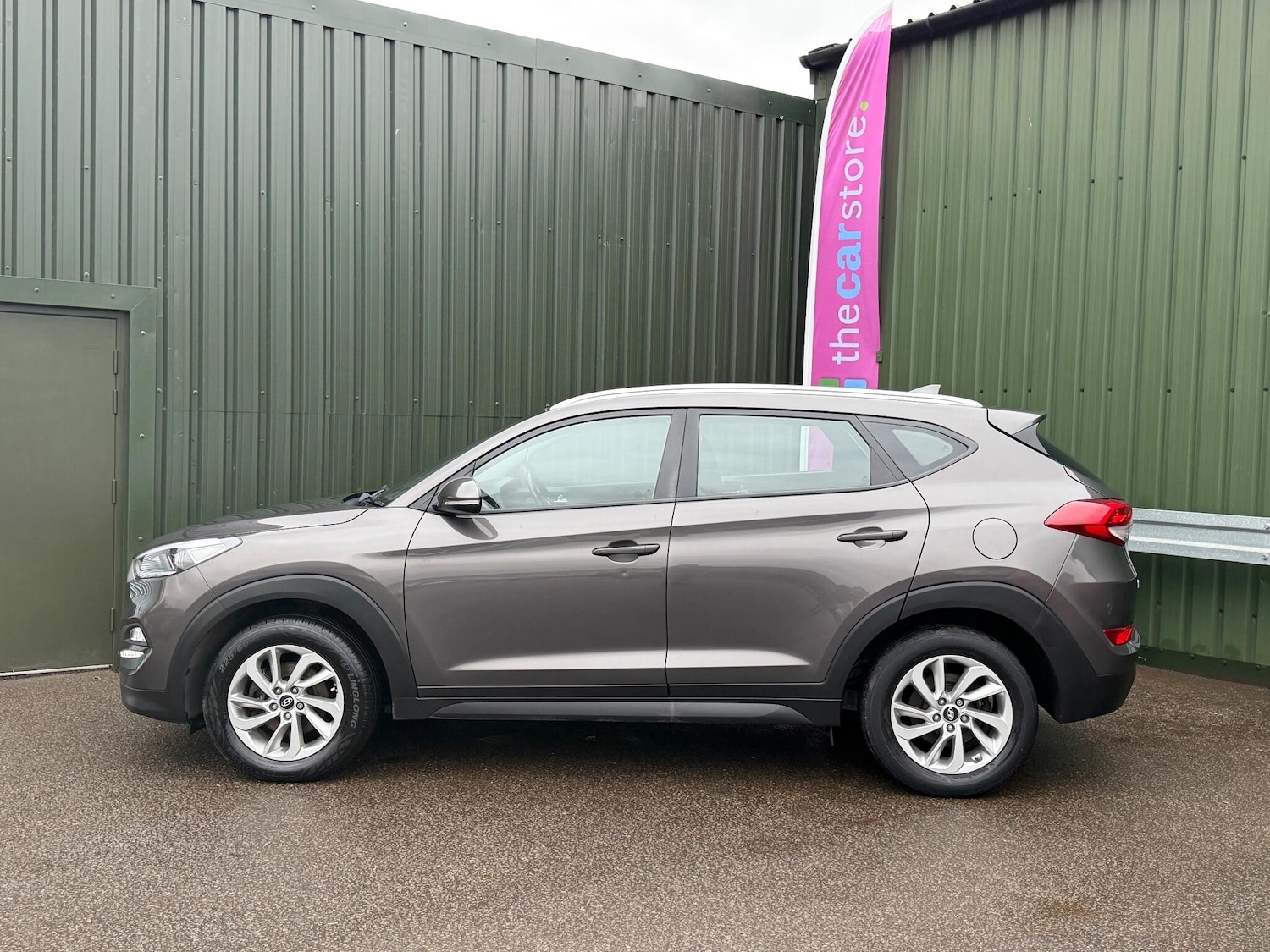 Used Hyundai TUCSON for sale - 76727750: Photo 3