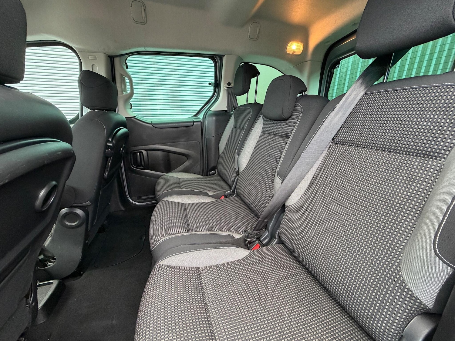 Used Peugeot Partner Tepee for sale - 76727877: Photo 10