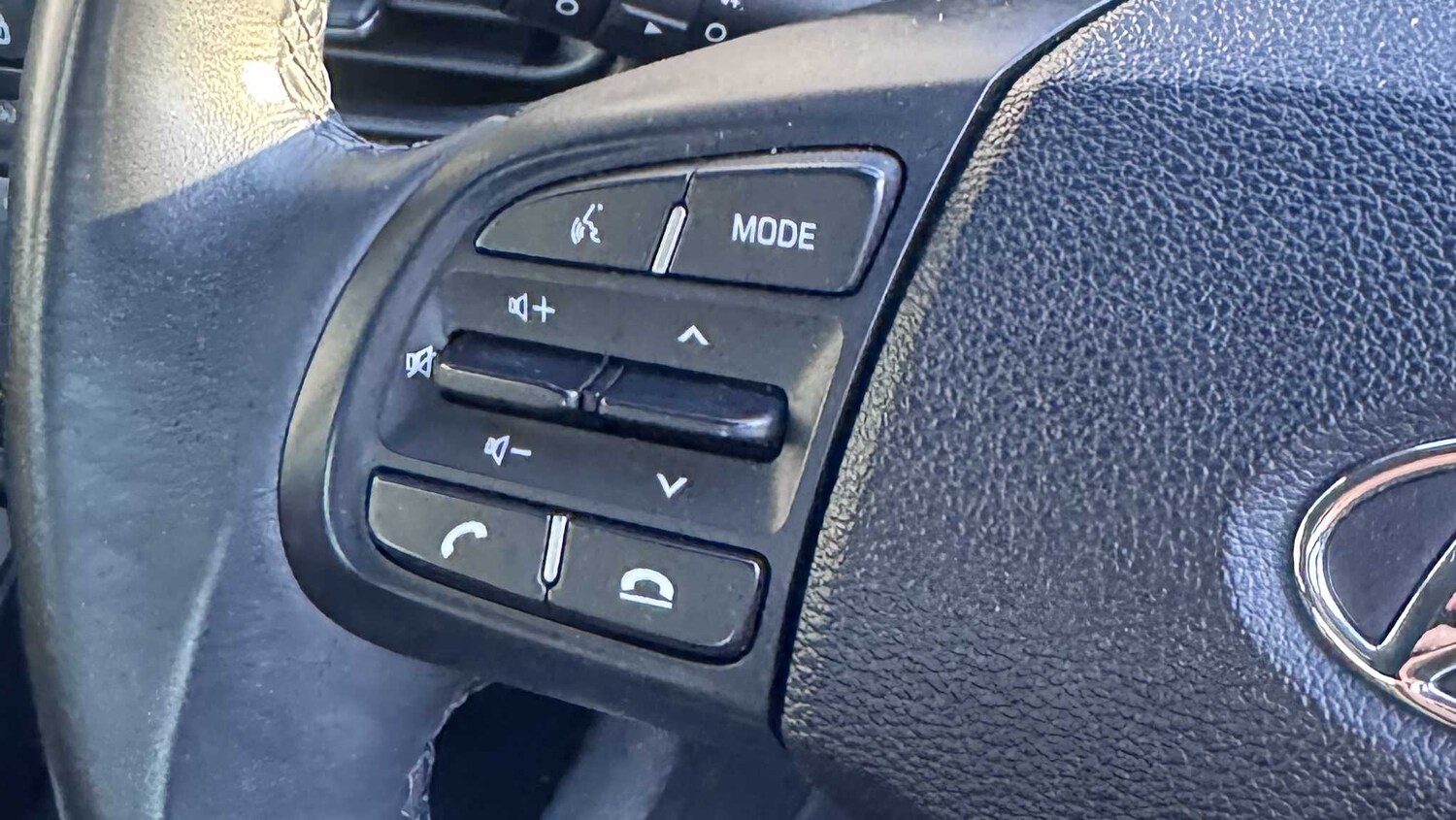 Used Hyundai i10 2021 for sale - 76421106: Photo 15