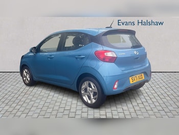 Used Hyundai i10 2021 for sale - 76421106: Photo