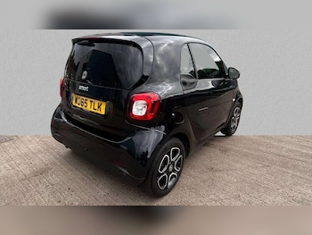 Used smart fortwo 2016 for sale - 75993884: Photo