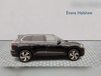 Used Volkswagen Touareg 2019 for sale - 79215214: Photo