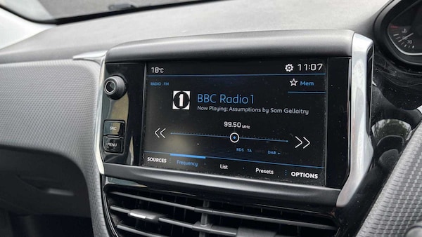 Used Peugeot 2008 2018 for sale - 76230457: Photo 20