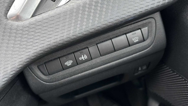 Used Peugeot 2008 2018 for sale - 76230457: Photo 31