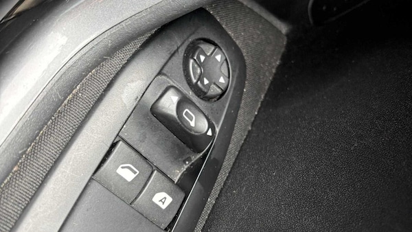 Used Peugeot 2008 2018 for sale - 76230457: Photo 33