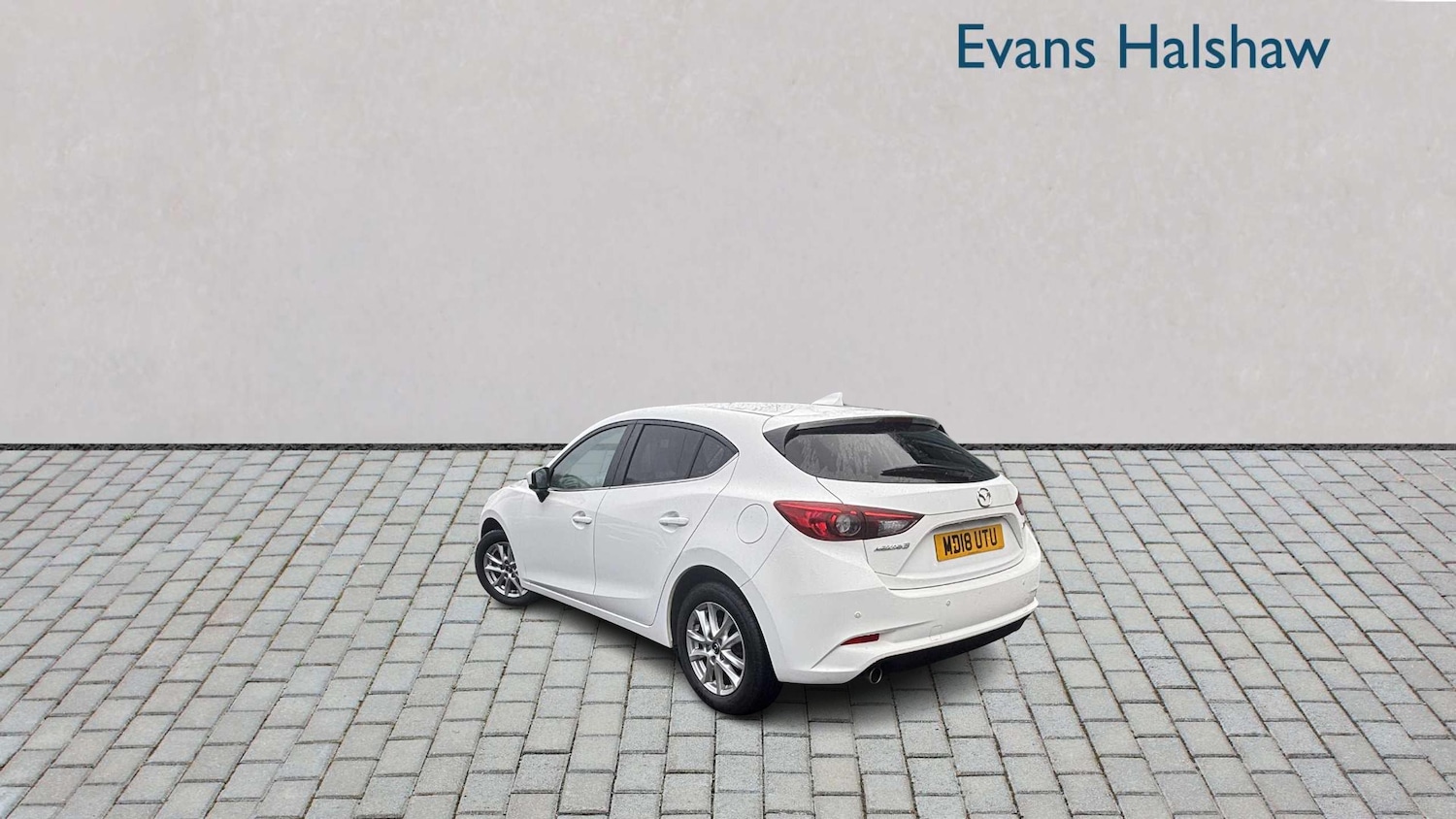 Used Mazda Mazda3 2018 for sale - 76636664: Photo 2