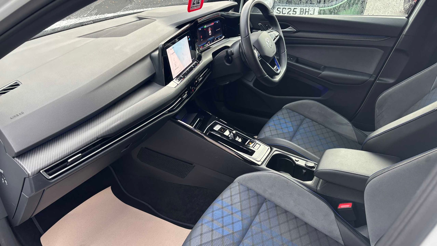 Used Volkswagen Golf 2024 for sale - 76515636: Photo 9