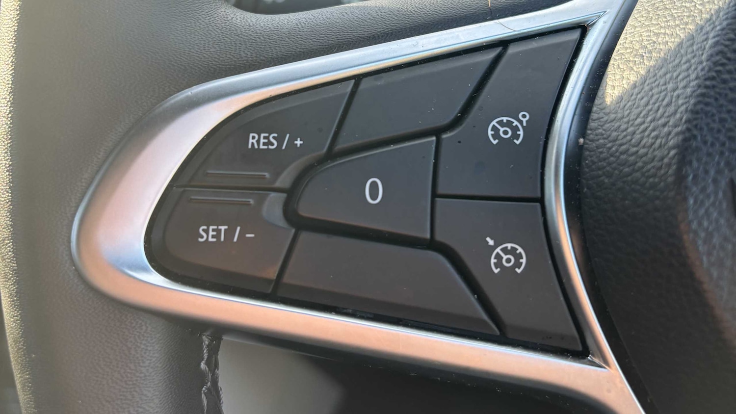 Used Renault Clio 2023 for sale - 77661266: Photo 15