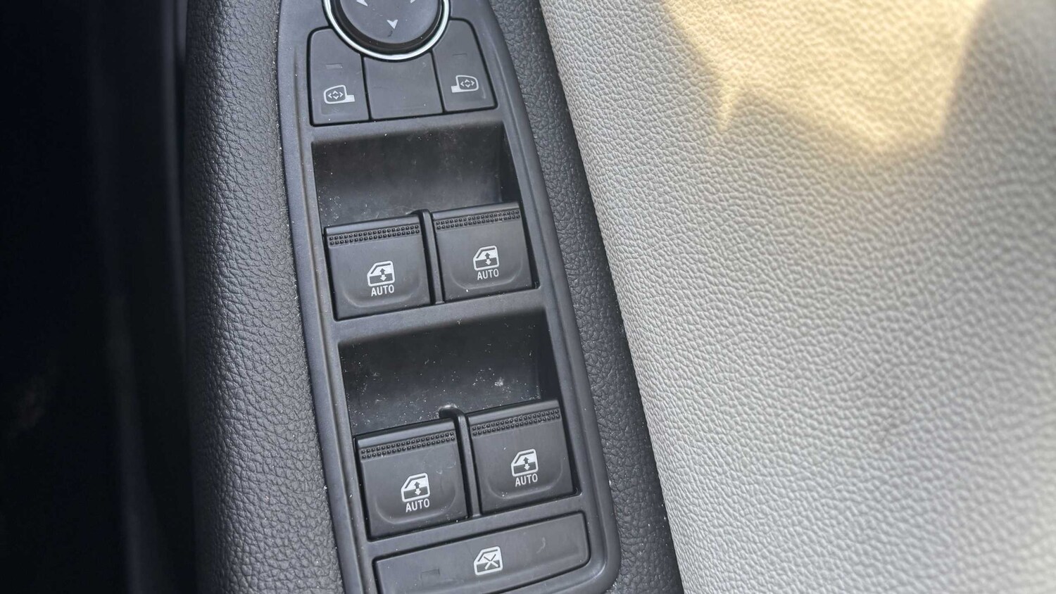 Used Renault Clio 2023 for sale - 77661266: Photo 17