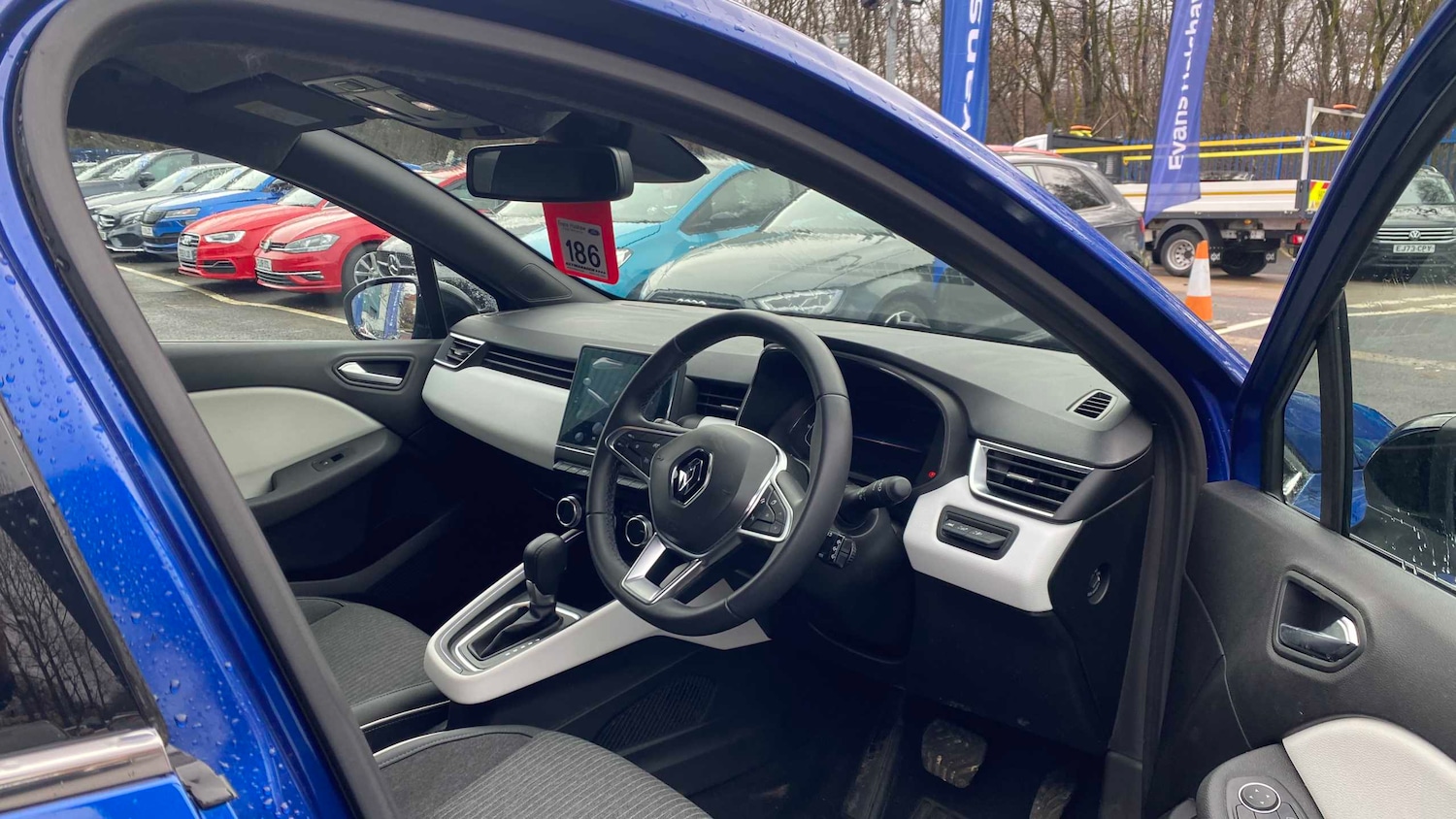 Used Renault Clio for sale - 77661266: Photo 5