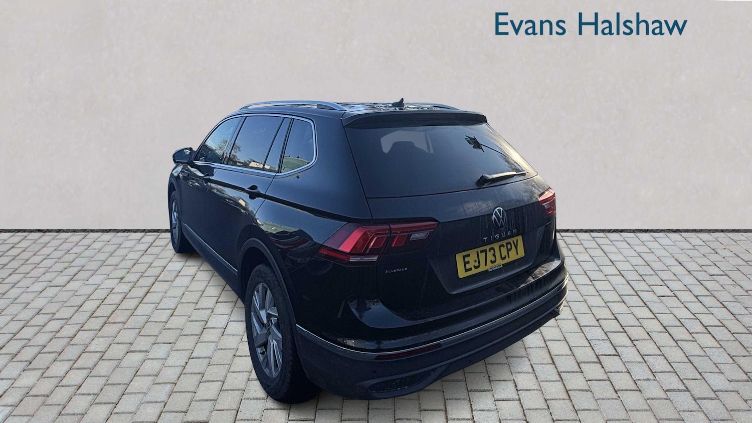 Used Volkswagen Tiguan Allspace 2023 for sale - 77257354: Photo 3