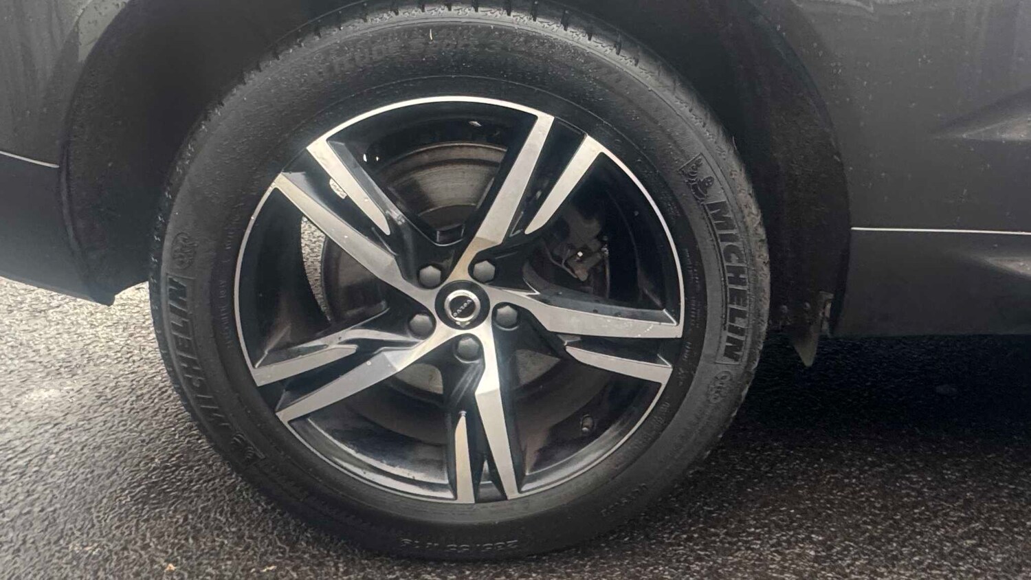 Used Volvo XC60 2021 for sale - 76746051: Photo 11