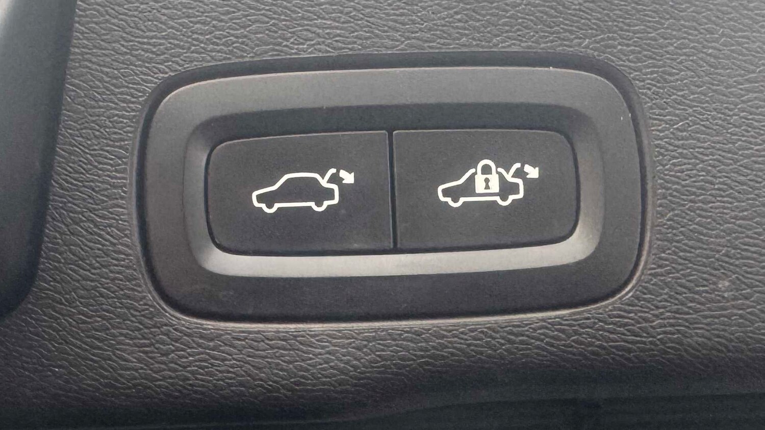 Used Volvo XC60 2021 for sale - 76746051: Photo 20