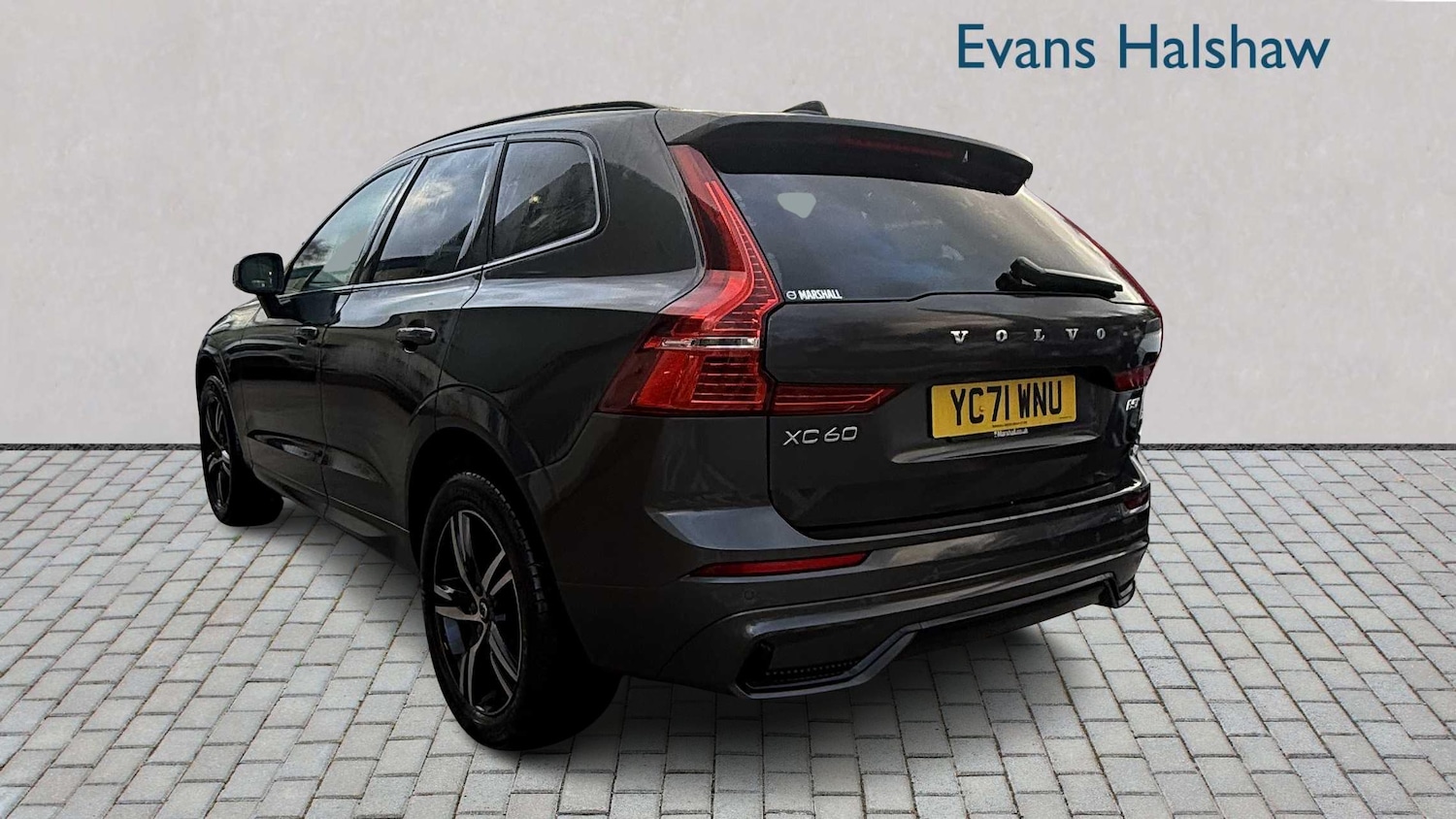 Used Volvo XC60 2021 for sale - 76746051: Photo 3