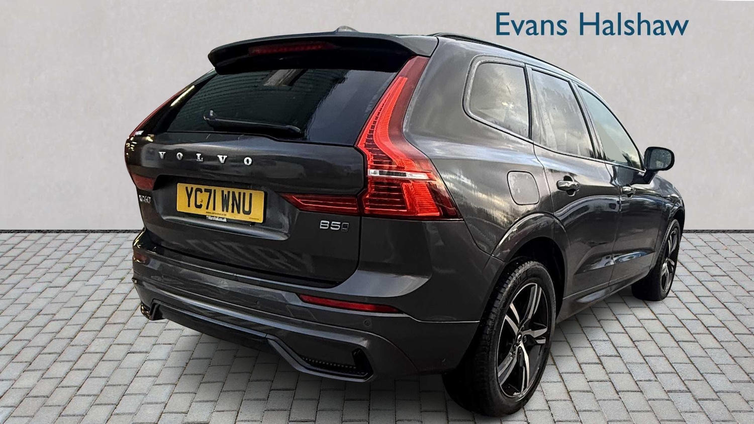 Used Volvo XC60 2021 for sale - 76746051: Photo 4