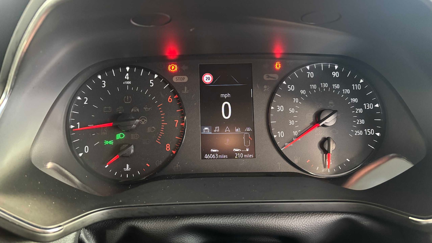 Used Renault Captur 2021 for sale - 77706728: Photo 10