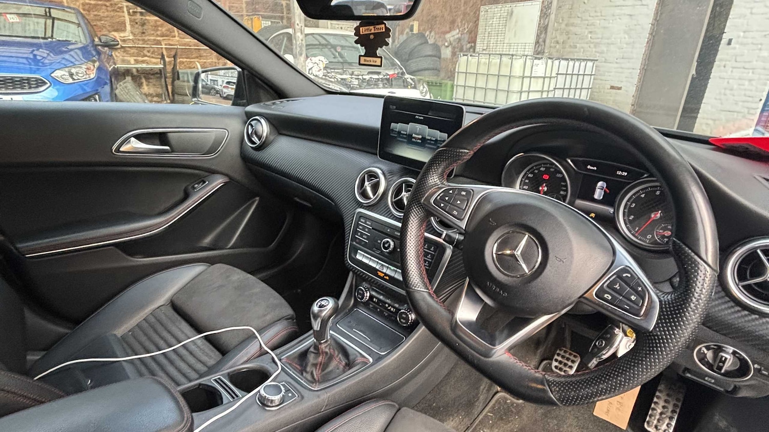 Used Mercedes-Benz A-Class 2017 for sale - 76587635: Photo 5