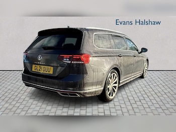 Used Volkswagen Passat 2021 for sale - 76540703: Photo