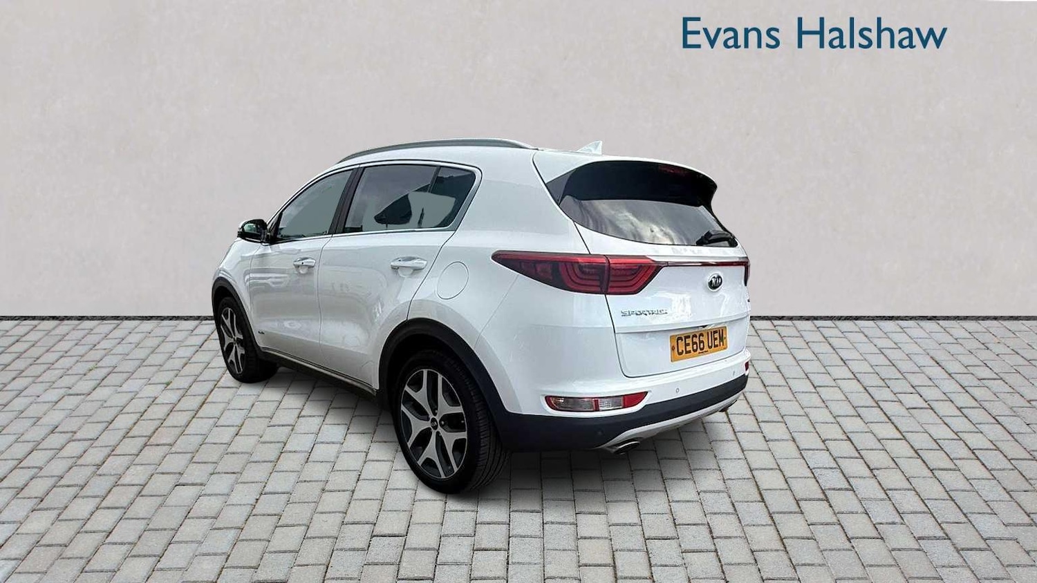 Used Kia Sportage 2016 for sale - 76329168: Photo 2