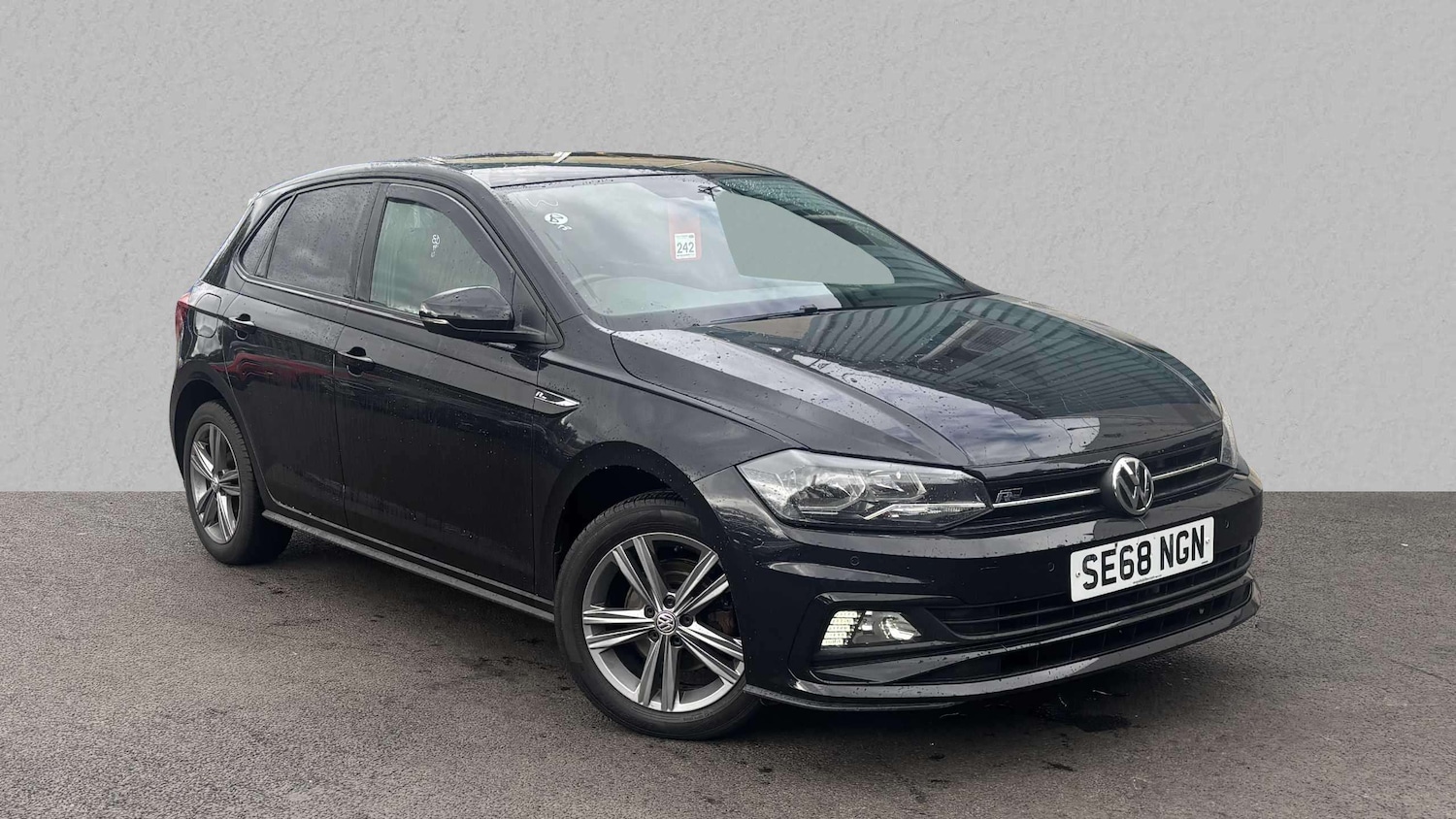 Used Volkswagen Polo 2019 for sale - 75903432: Photo 1