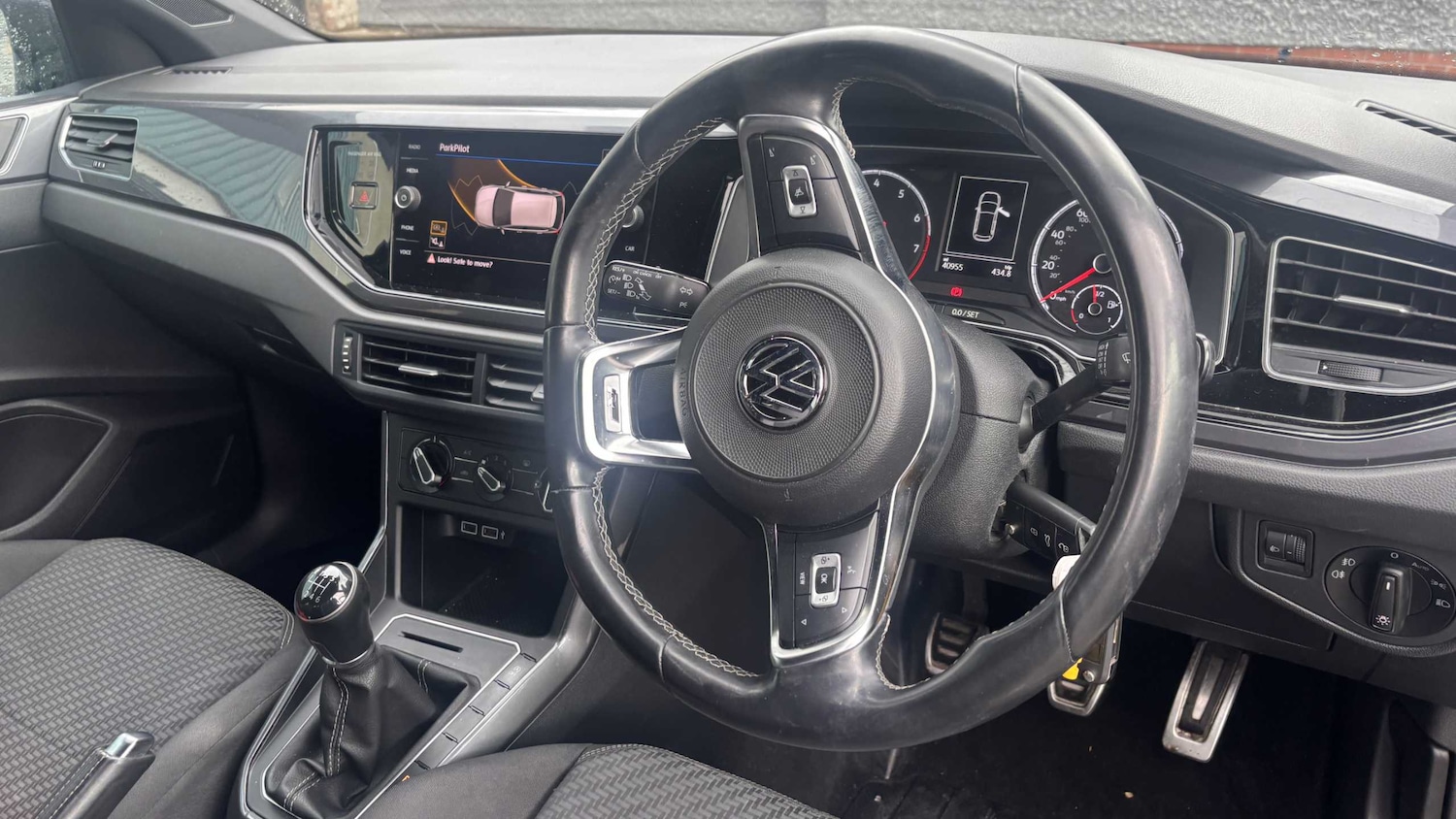 Used Volkswagen Polo 2019 for sale - 75903432: Photo 5