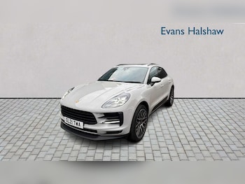 Used Porsche Macan 2021 for sale - 76310885: Photo 2